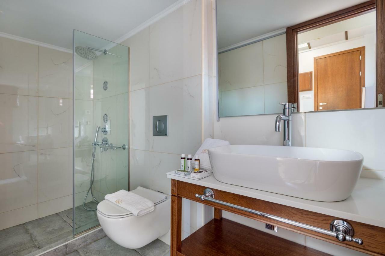 Vener Luxury Suites La Canea Esterno foto