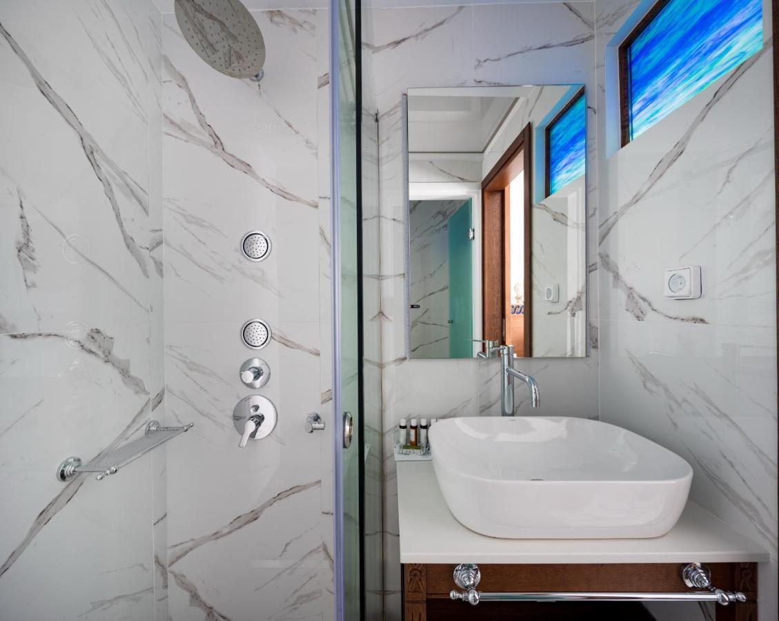 Vener Luxury Suites La Canea Esterno foto